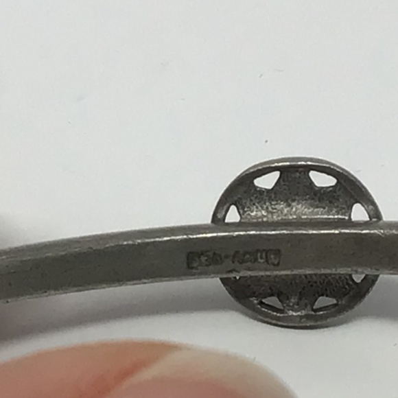 Ben-Amun Pewter 6 Star Flower Station Bracelet - Picture 3 of 11